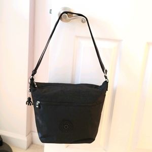 ✅SOLD✅Kipling Sonja - Black Noir